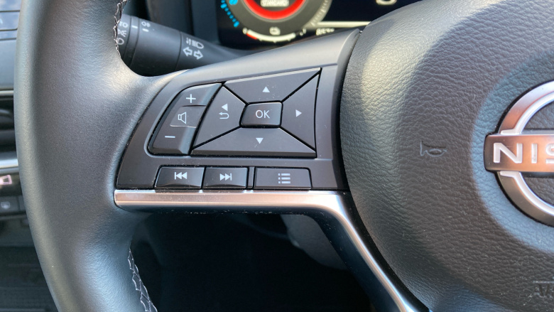 Nissan Juke 1.6 Hybrid N-Connecta 5dr Auto Hybrid Hatchback